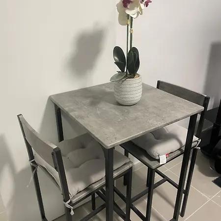 Entier En Coeur De Sète